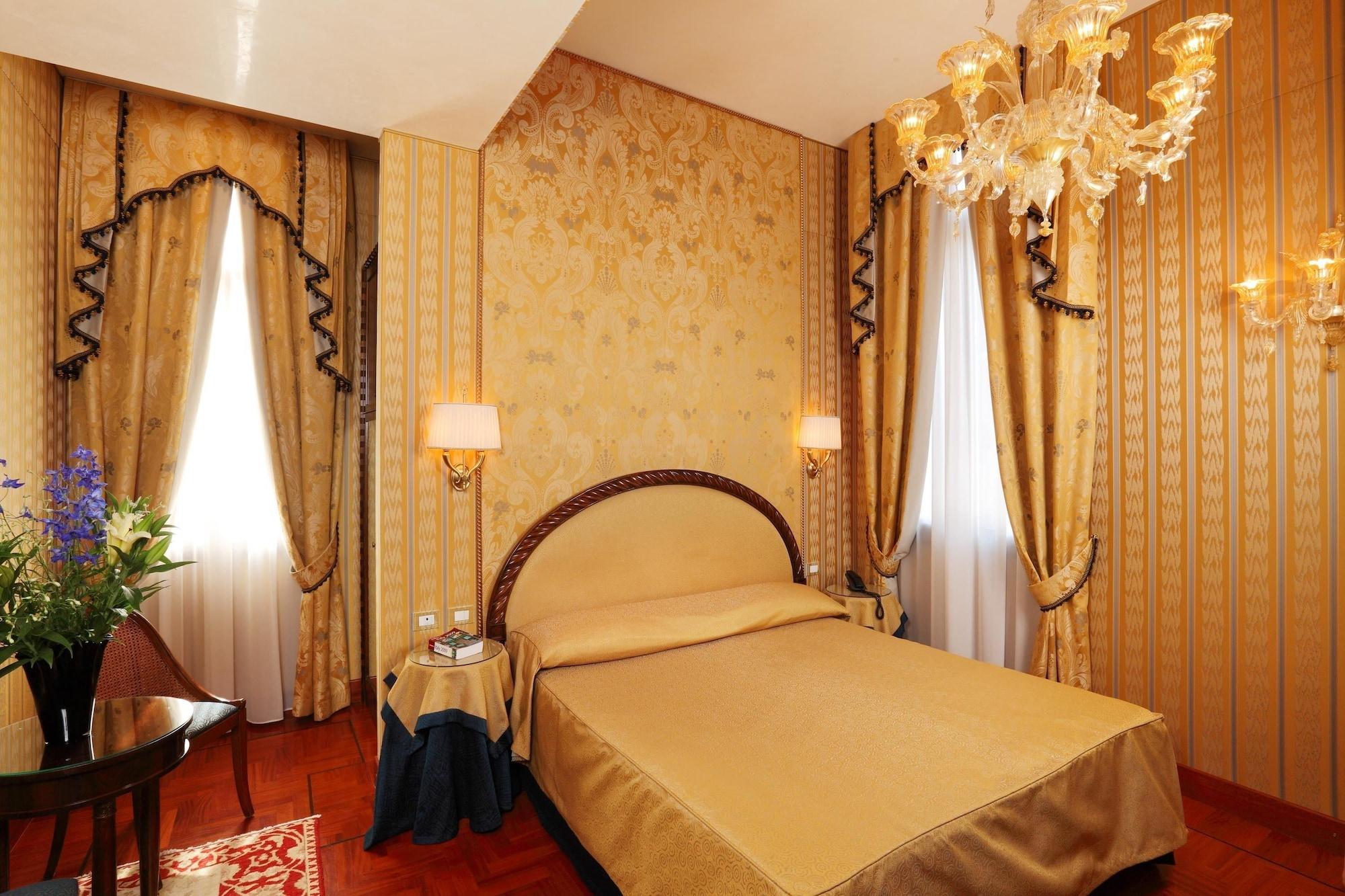 Hotel Palazzo Stern Velence Kültér fotó