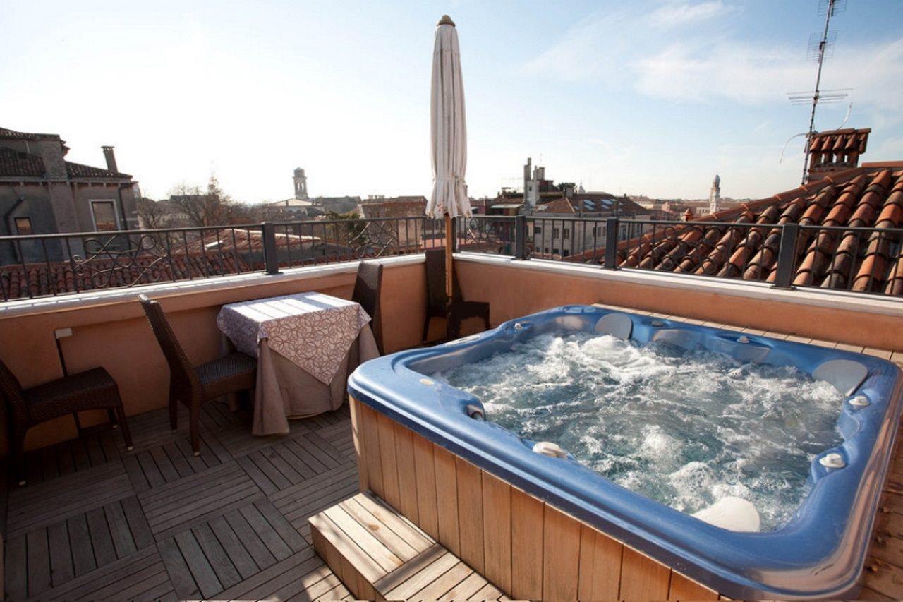 Hotel Palazzo Stern Velence Kültér fotó